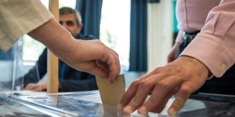 Izvor: RTRS/Klix.ba / Foto: EPA-EFE/CHRISTOPHE PETIT TESSON