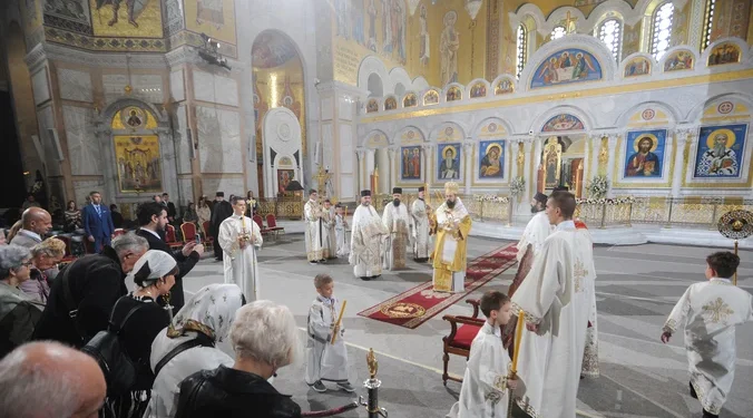 IZVOR: KURIR/JAVNI SERVIS, FOTO: TANJUG/TARA RADOVANOVIĆ