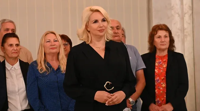 Darija Kisić na druženju sa građanima Surčina