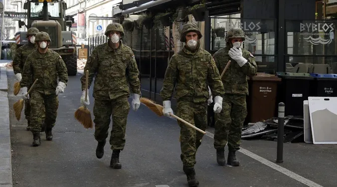 FOTO: TANJUG AP/DARKO BANDIĆ